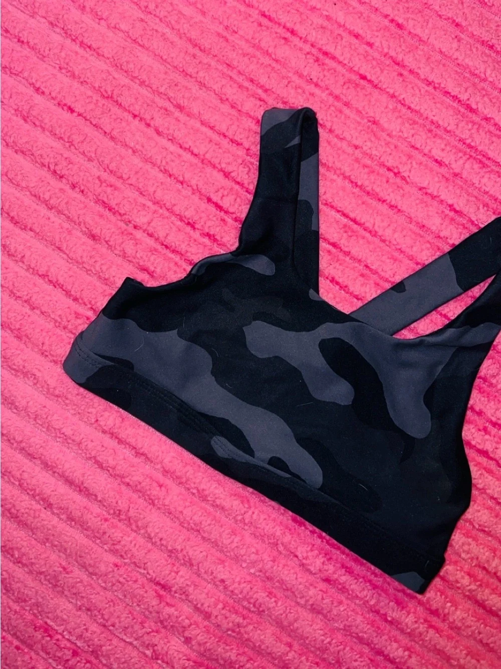 Old Navy Black and Gray Camo Sports Bra